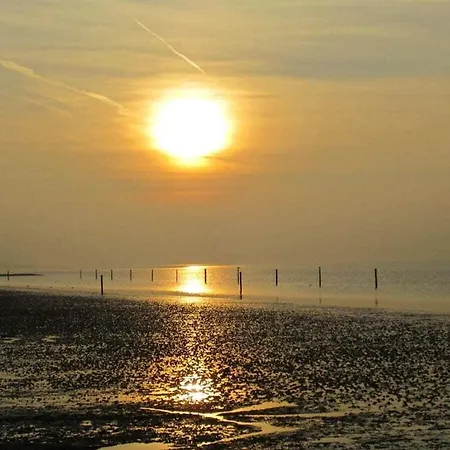 By The Sea - Exclusive New Holiday home *